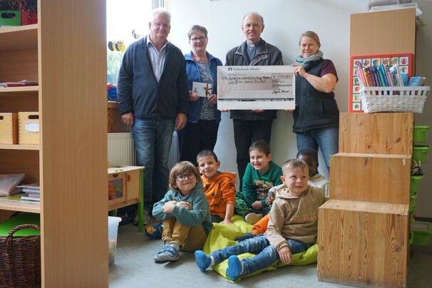 Überreich der Spende