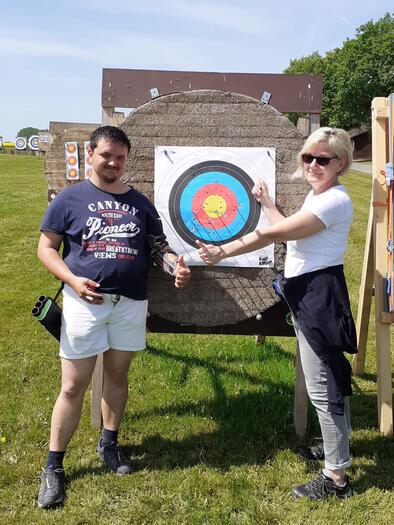 Freizeithelden: Max und Projektleiterin Heike Lubs