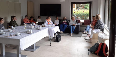 Austausch von Erfahrungen und Tipps während der Gesprächsrunde